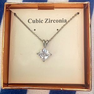 🆕 Never worn 2 Ct Cubic Zirconia Necklace